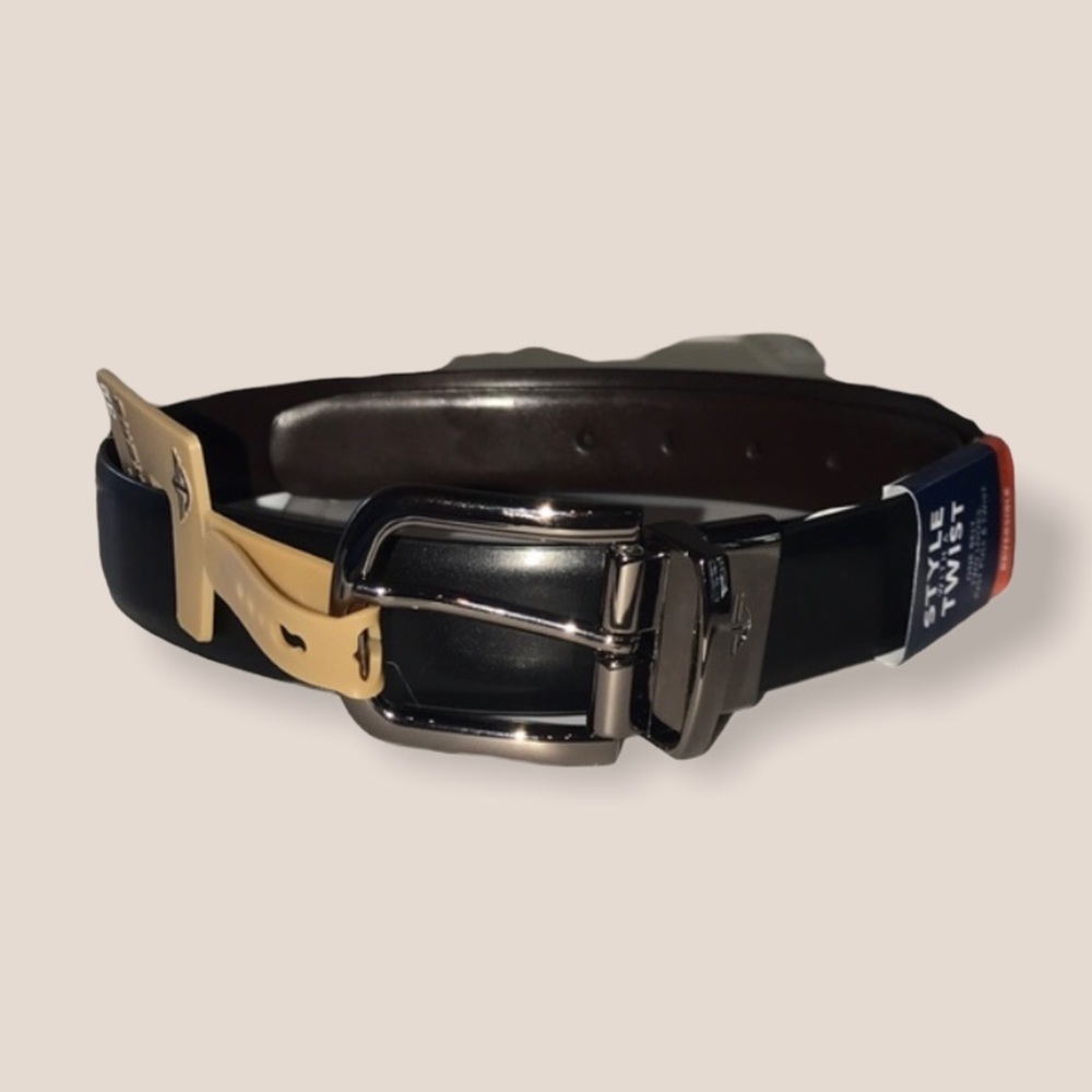 NWT Dockers Belt